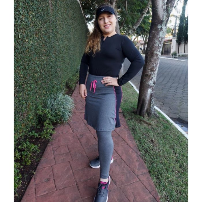 Calça Saia Fitness Cinza com Listra